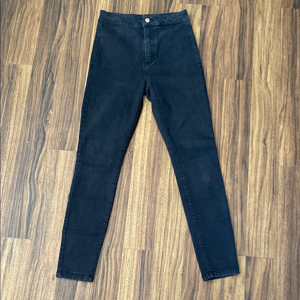 High-Waist Black Skinny Jeans